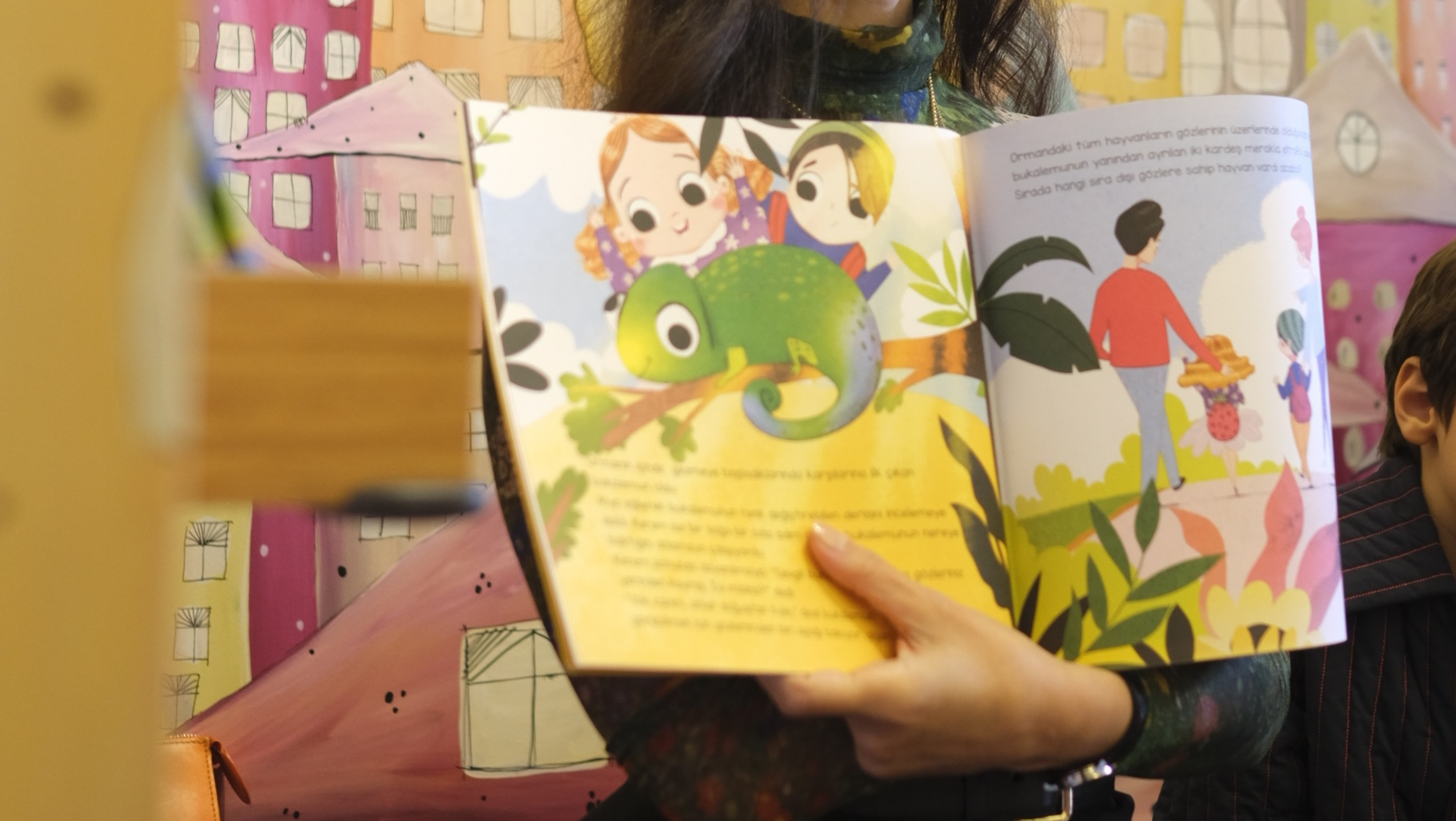 Hayvanlar Nasıl Görür Kitabımızın Yazarı Melike Kapıcıoğlu Küçük Okurlarıyla Buluştu.