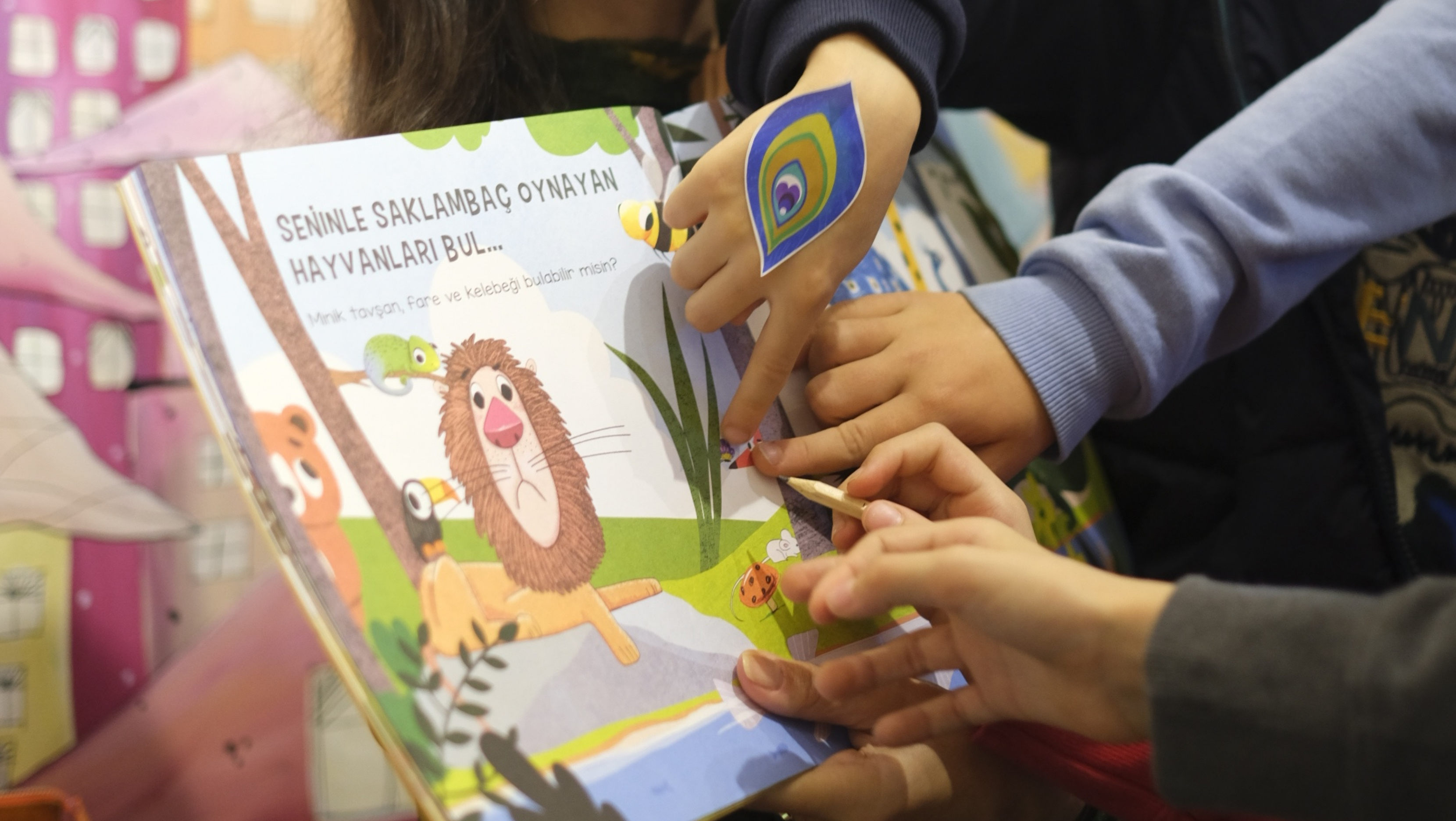 Hayvanlar Nasıl Görür Kitabımızın Yazarı Melike Kapıcıoğlu Küçük Okurlarıyla Buluştu.